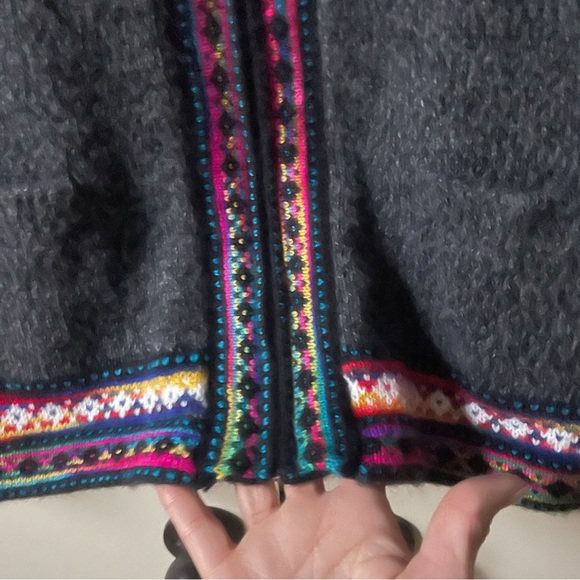 Like New Hooded Alpaca Zip Up Sweater Peru Tribal - Picture 7 of 7